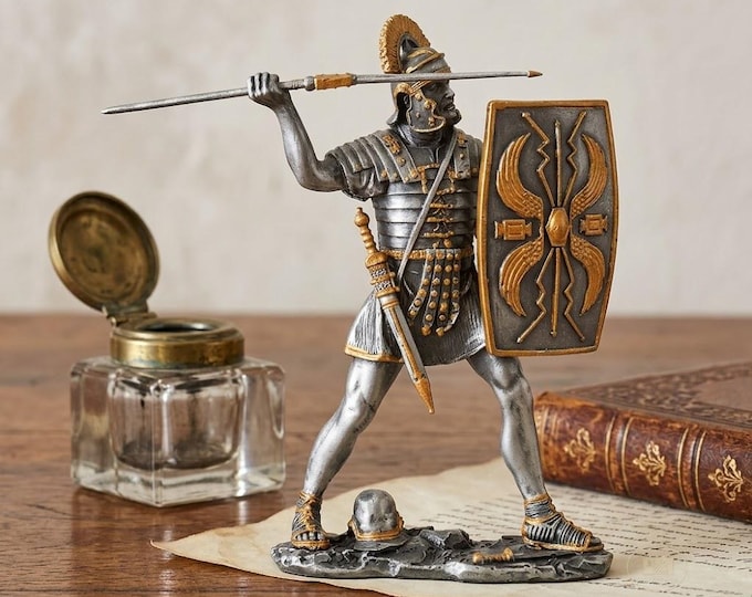 Classical sculpture of a soldier of the Roman Empire, with shield, 11 cm (4.33 inches) in solid pewter, hand-decorated, artisanal, made in Italy