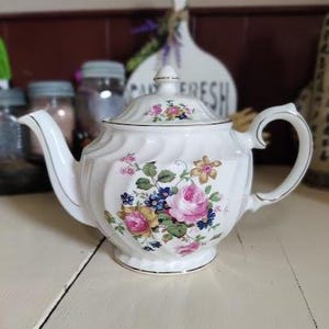 Vintage Sadler Windsor Bone China Teapot - Made In England, Floral Chintz, Gold Trim
