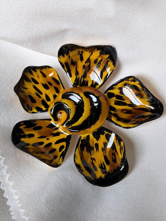 Original by Robert 花輪ブローチ Original by Robert Brooch - Etsy