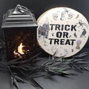 Halloween Wood Trick or Treat Sign Fall Autumn Accent with Haunted House Ghosts Crystal Ball RIP Spiders Mice Wall Hanging Home Decor