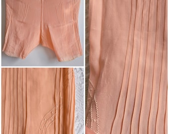 Exquise originele jaren 1920 jaren 1930 Art Deco Handgenaaide roze zijden lingerie bodems onderbroek