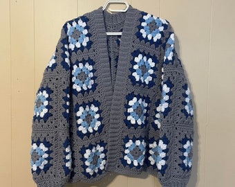 MUSTER Oma-Square-Cardigan