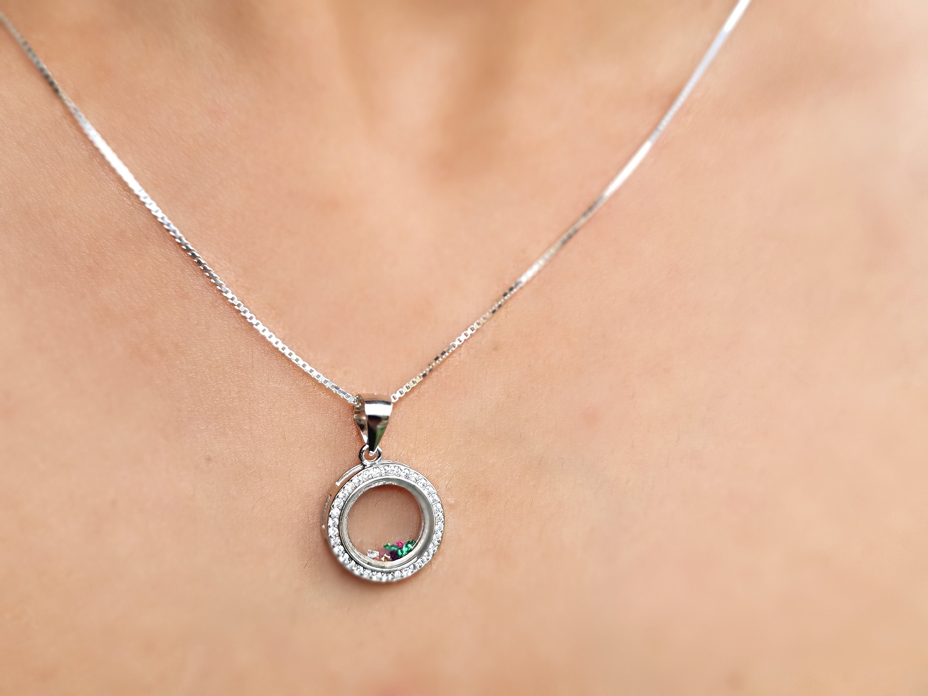 circle necklace