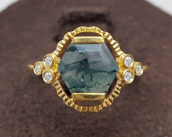 Vintage Moss Agate gemstone ring. Unique for Wedding or Engagement. Dual tone Ring. Hexagon shaped diamond ring. Uique and Rare find ring