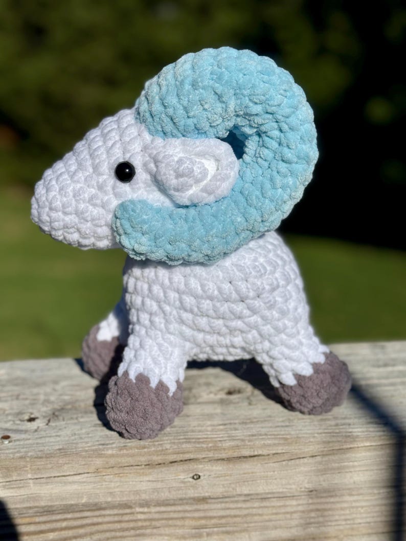 Large UNC Rameses Plushie bild 3