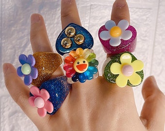 Flower Acrylic Ring,Geometric Flower Resin Ring,Colorful Acrylic Sun Flower Ring,Glitter Heart Flower Ring,Smiley Flower Resin Stacking Ring