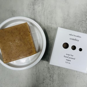 Comfrey Aloe Vera Soap Bar w/Vitamin E Oil/masculine musky scent