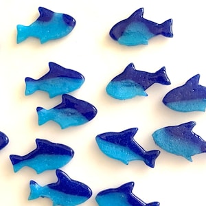 COE 96 fused glass fish, marbled blue - 3/4 inch - pack of 12