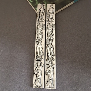 Colleziona oggetti d'antiquariato cinesi Quattro antiche bellezze scolpite in rame bianco Peso della carta