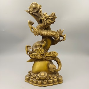 Chinese antique pure copper handcrafted exquisite and rare dragon statue brass ornaments