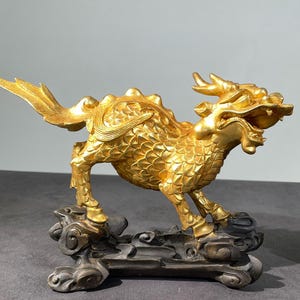 Chinese pure hand carved exquisite pure copper gilt auspicious beast statue a pair ornaments,home desk decor,precious,collected and used