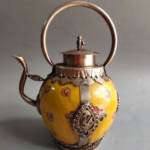 Chinese outsourcing Tibetan silver teapot porcelain pot ornaments Valuable for collection gift