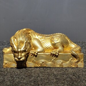 Chinese antique handmade carved pure copper gilt auspicious beast statue ornament,desktop decoration