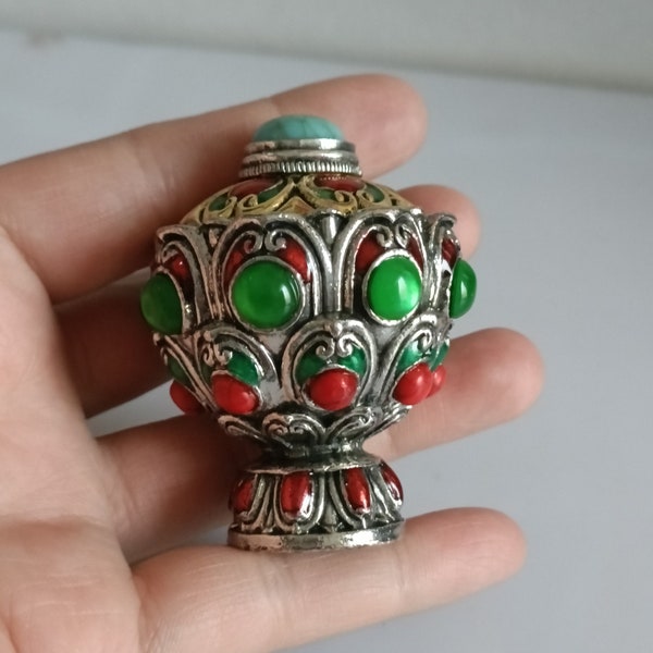 Collectible Tibetan silver Hand Carved cloisonne enamel inlaid gem snuff bottle ornament gift