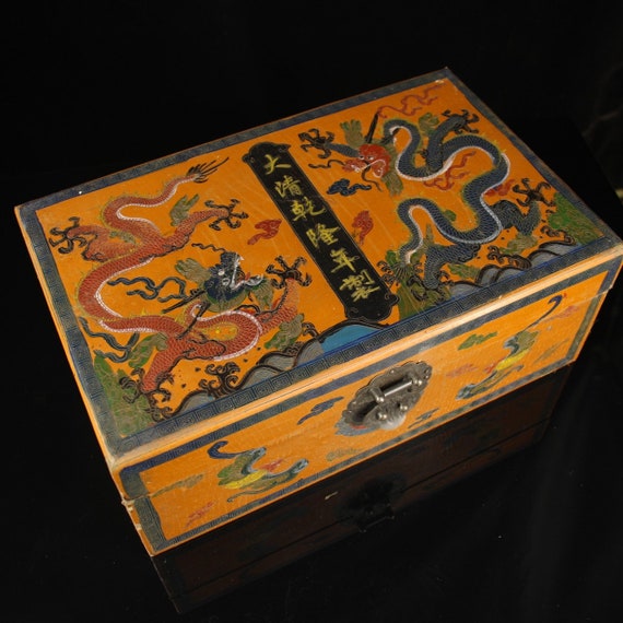 A box of antique Chinese hand gilt inlaid rare an… - image 9
