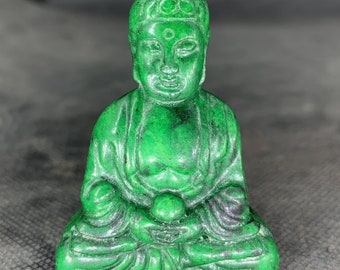 recueillir la statue de bouddha sculptée à la main en jade naturel