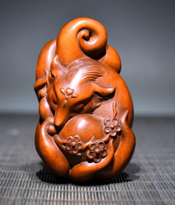 タ*ん様 光一作 木彫り 狸の置物 美術品 骨董品 アンティーク タ*ん様 光一作 木彫り 狸の置物 美術品 骨董品 アンティーク