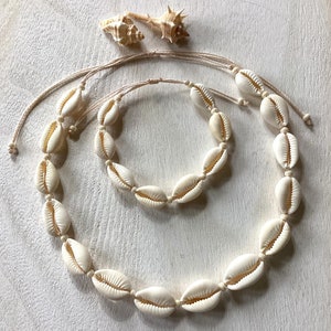 Cowrie Shell & Pearl Glass Beads Necklace and Bracelet, Shell Choker and Bracelet Set, Summer Jewelry, Adjustable Waterproof Boho Jewelry