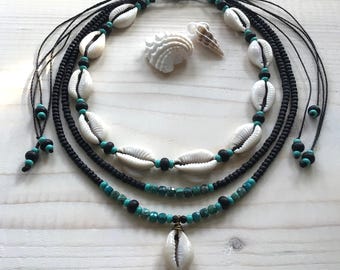 Conjunto de collar estilo bohemio con conchas de cauri: joyería de estilo tribal con cuentas de cristal negro, crisocola y turquesa checa.