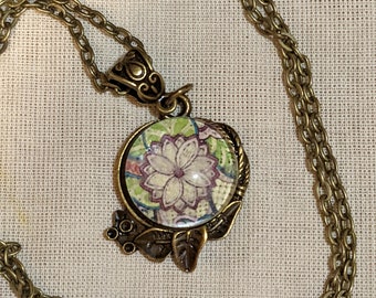 Flower pendant