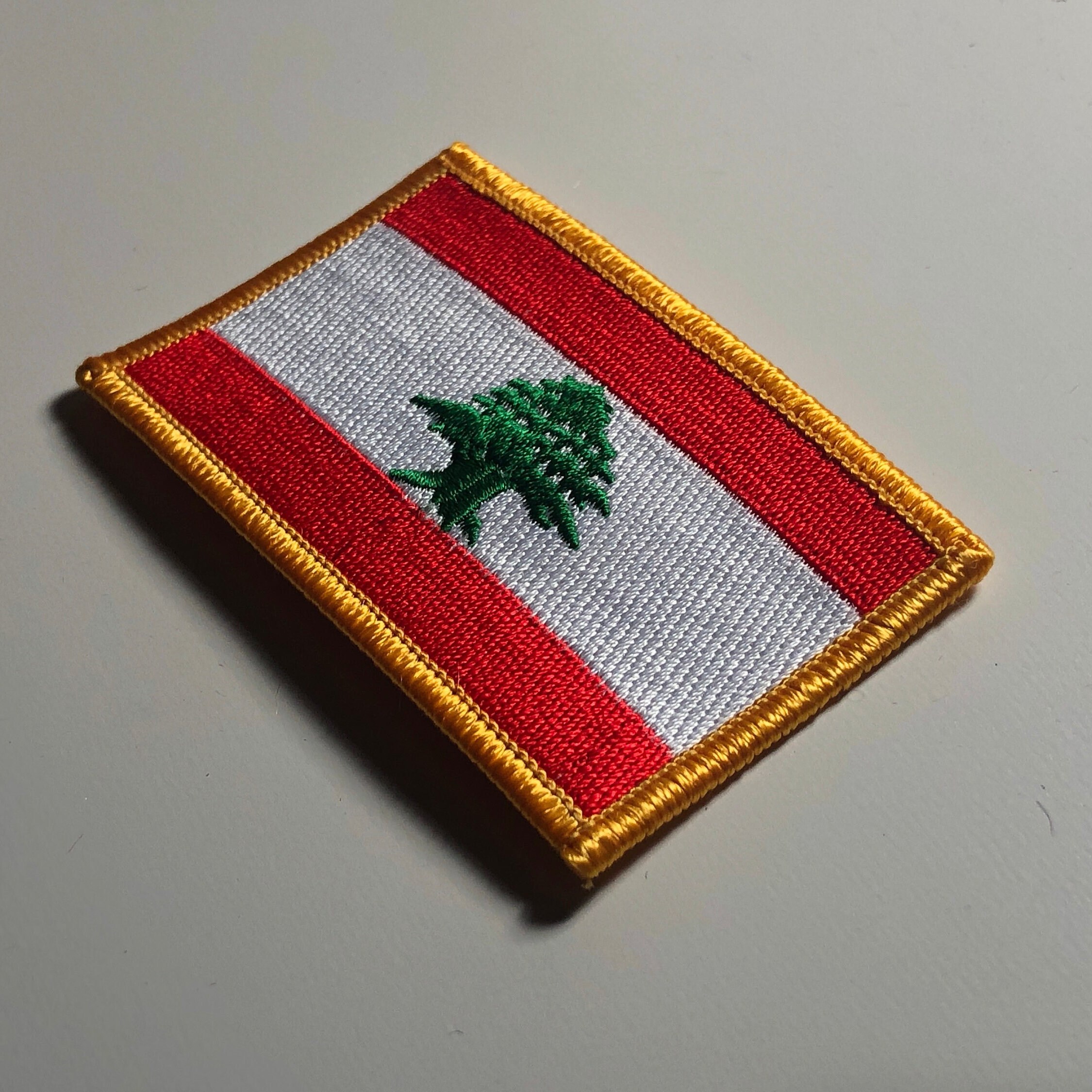 Écusson à repasser لم لبنان moral takbir Allah cèdre du Liban