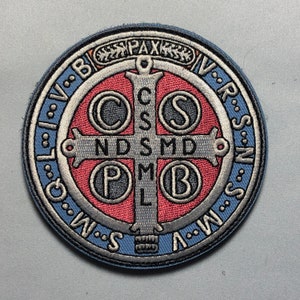 St. BENEDICT Medal Patch Of Nursia Roman Catholic Cross Exorcism Crusade Vade Satana Saint Pax Peace Devil Chasing  Embroidery Church back