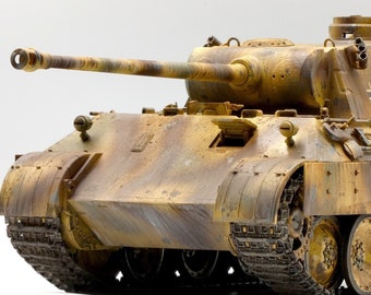 PANTHER Ausf. D tank  - 1:35 pro-built scale model