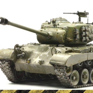 M26 PERSHING with engine bay - 1:35 pro-built scale model / heavy tank
