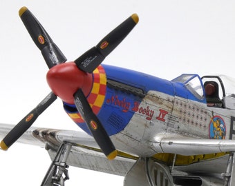 Mustang P-51D fighter - 1:48 pro-built scale model