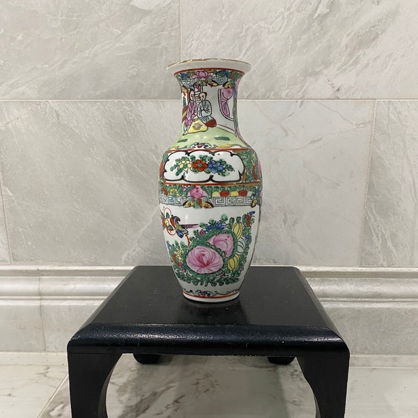 Rose Famille Vase