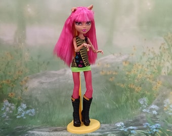 Monster high doll Howleen Wolf / 13 Wishes/ Basic/ collectibles / rare/ Mattel/ missing accessories