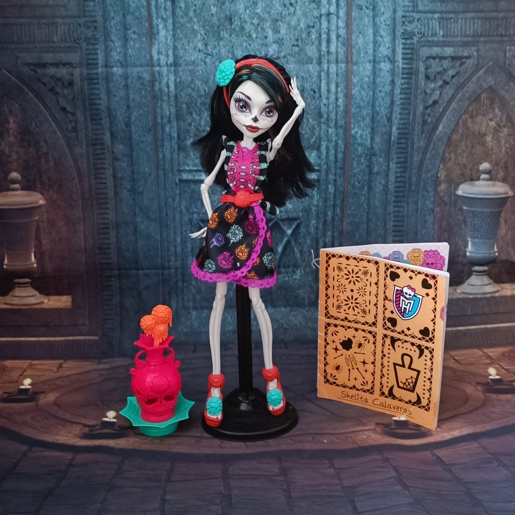 Skelita Calaveras (G1)  Monster high characters, Monster high