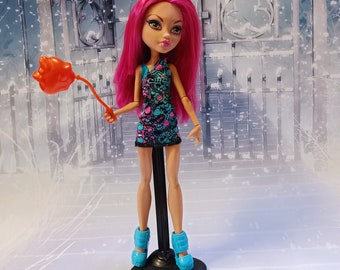 Monster high doll Howleen Wolf/ Ghoul fair/ collectibles / rare/ Mattel