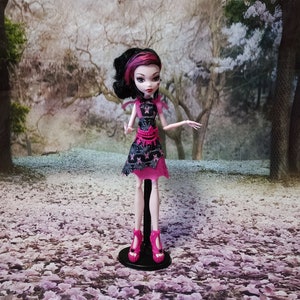 Mattel Monster High Haunt Couture Draculaura Doll - SS22 - US