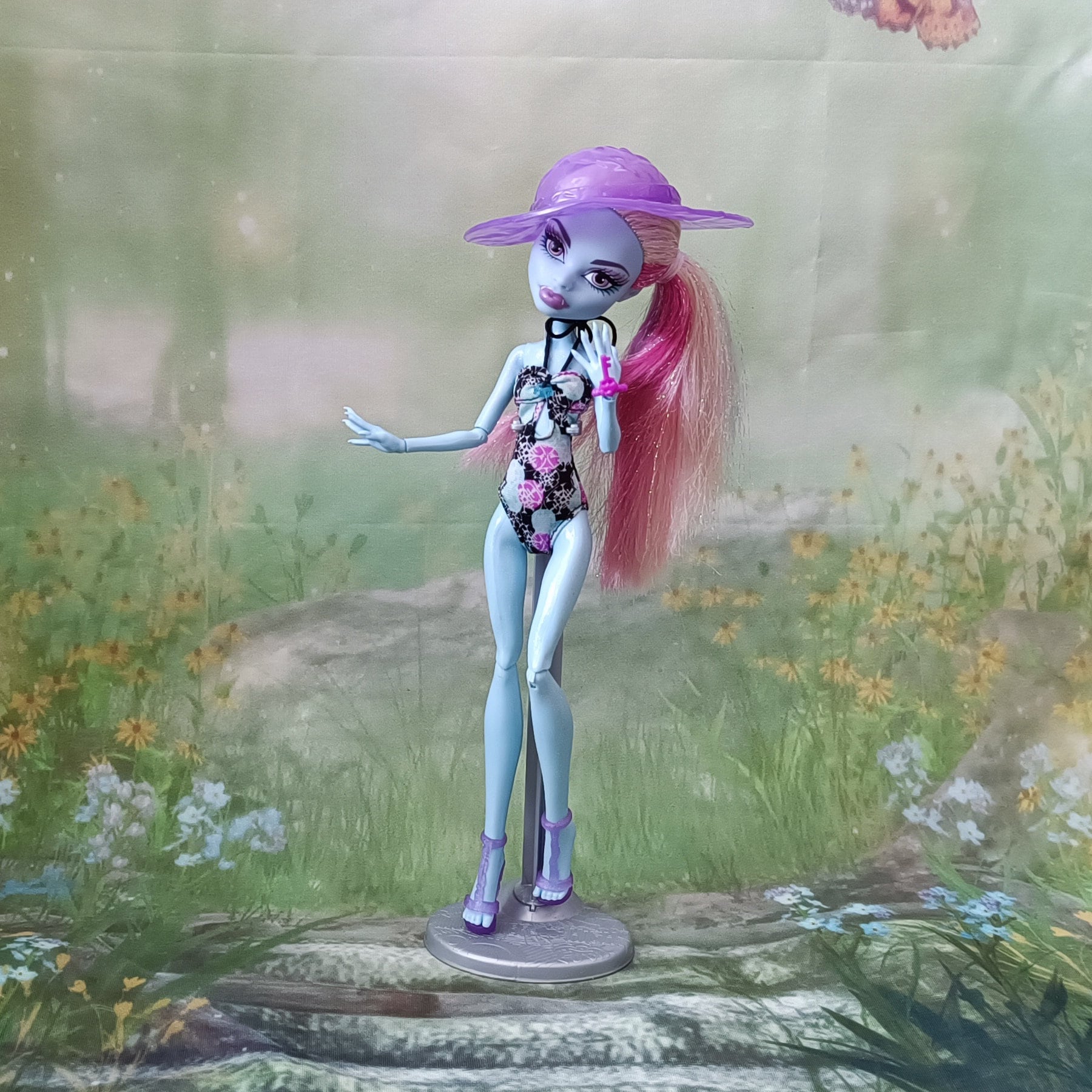 Monster High Doll Abbey Bominable/ Skull Shores/ Collectibles