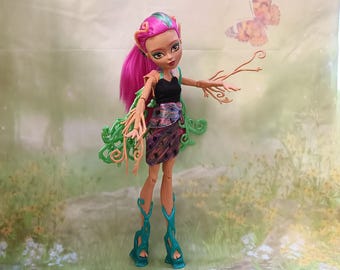 Monster high doll Treesa Thornwillow / Garden Ghouls/ collectibles / rare/ Mattel