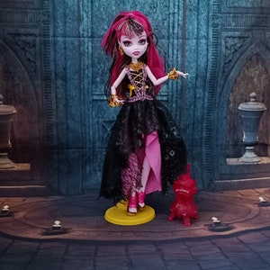 Boneca monster high draculaura