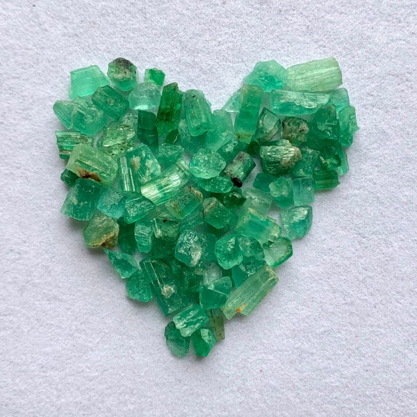 Rough/Raw MINI Panjshir Valley Afghani Emerald Stones, Healing Crystals, May Birthstone - Please Read FULL Description