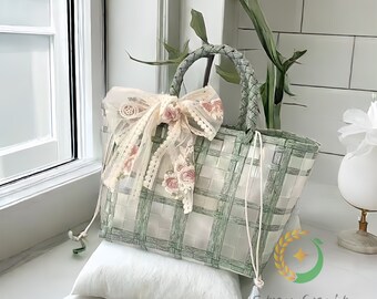 Women's Handbag,straw basket,wedding gift bag with Silk Scarf,bridal shower bags,green straw bags,beige beach bag, straw tote, shoulder Bag