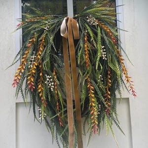 Fall Saw Grass teardrop front door wreath Neutral Everyday wreath Fall Winter Wreath cascading Vine Wreath White Berries Wreath Autumn