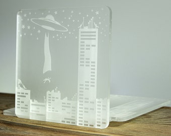 UFO Alien Coaster | Transparent Engraved Coaster | Alien Abduction Scene Spaceship Stars Building Skyscraper Geek Gift Coaster