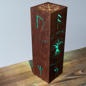 Yggdrasil Boom Nachtlamp Levensboom Schaduwlamp Nordic Viking-stijl bureau-nachtkastje RGB LED-lamp Viking Runen Vegvisir Runensymbool afbeelding 5