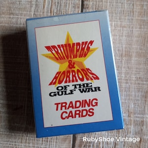 Jouer aux cartes. Cartes à collectionner. La guerre du Golfe. Tempête du désert irakien. Ponts non ouverts. Militaire. Boîte à cartes à jouer.