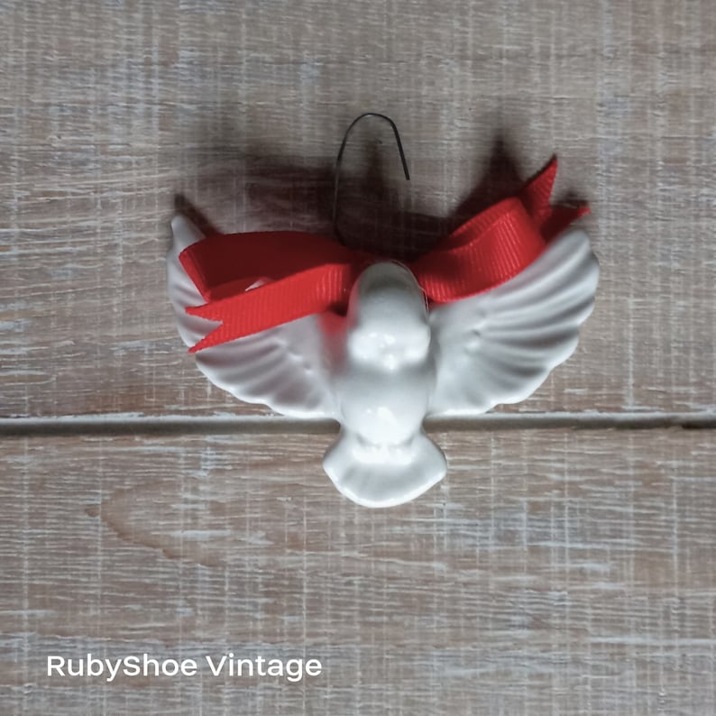 Vintage Ceramic Dove Ornaments. Christmas Ornaments. White Doves. White