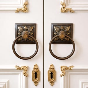 Set van 2 vierkante antiek koperen deurkloppers - sierlijke bloemen ringgrepen, toegangsbeslag in Victoriaanse stijl, decoratieve kastgrepen