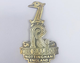THE RALEIGH Old Vintage BIKE Cycle Bicycle Badge Logo Emblem Cycling Accessories