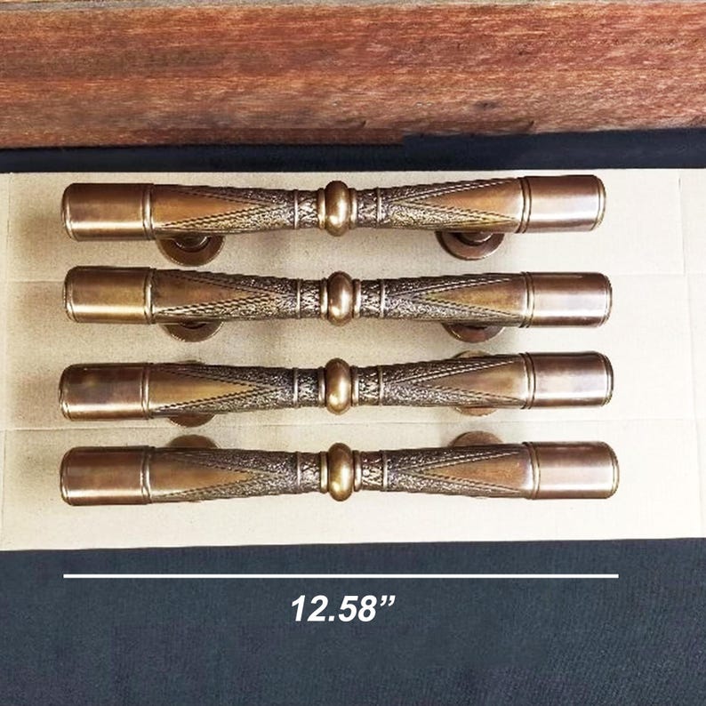 4 st dörrhandtag i antik mässing - set med 2 par - 30 cm vintage-stil entrédörrshandtag för dubbeldörrar - lyxiga beslag i massiv mässing bild 6
