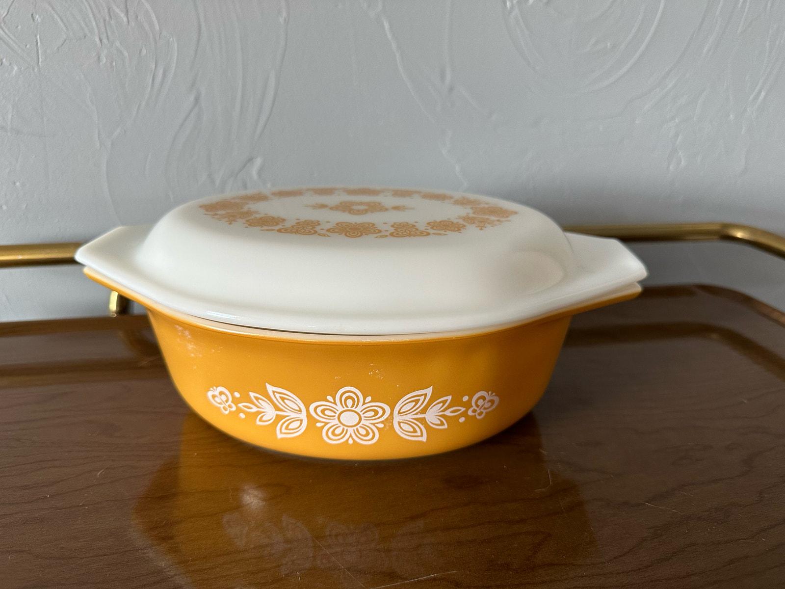 Vintage 1970's Pyrex Butterfly Gold Covered Casserole Dish with LID Collectible