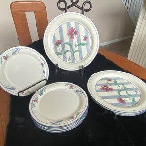 Choice Lenox Poppies on Blue, Botanical, 1984-2007, dinner plates, salad plates
