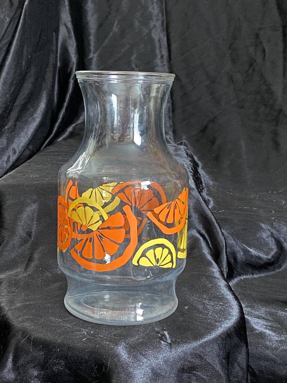 Vintage Glass Orange Juice Carafe Pitcher Jug Cups White Flower 1960's
